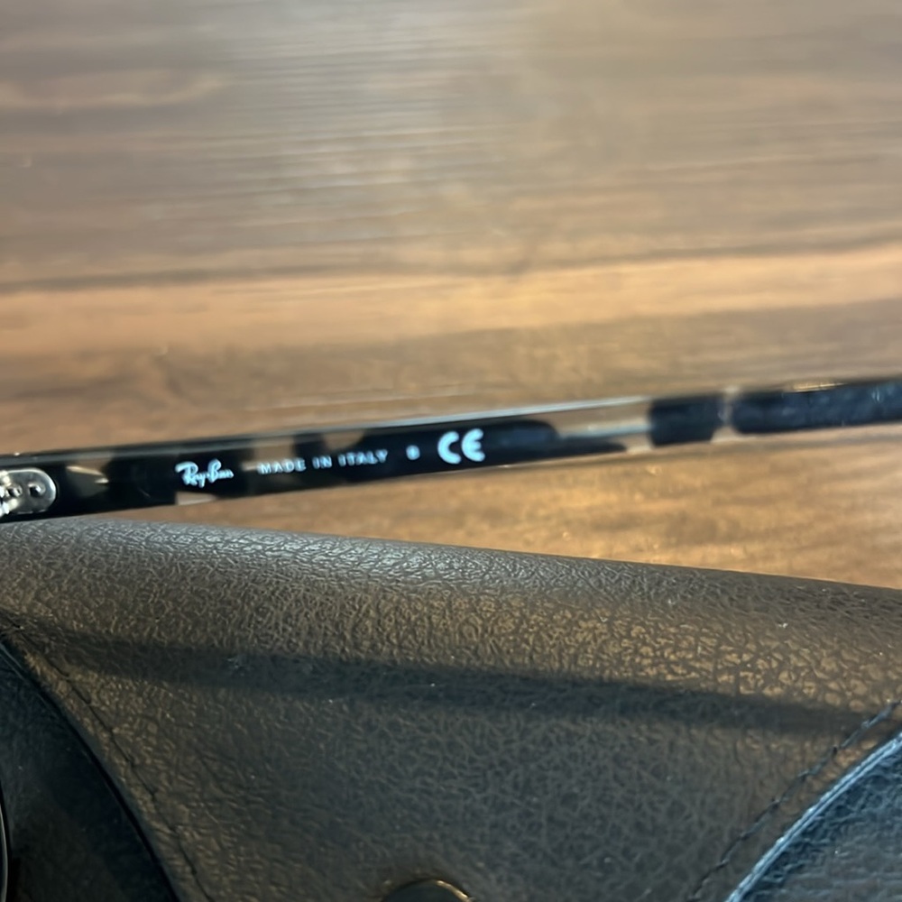 Ray Bans Clubmaster - Picture 2 of 3